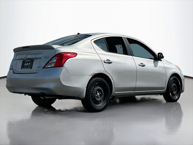 2013 Nissan Versa 1.6 SV