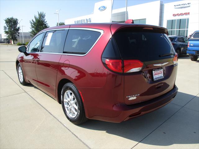 2017 Chrysler Pacifica Touring