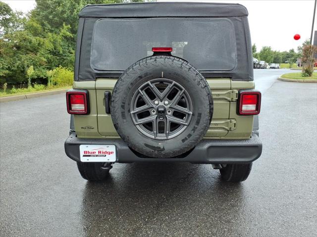 2025 Jeep Wrangler 4-Door Summit 4x4