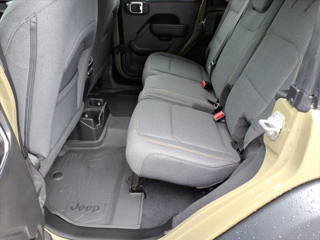 2025 Jeep Wrangler 4-Door Summit 4x4