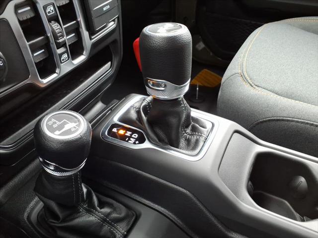 2025 Jeep Wrangler 4-Door Summit 4x4