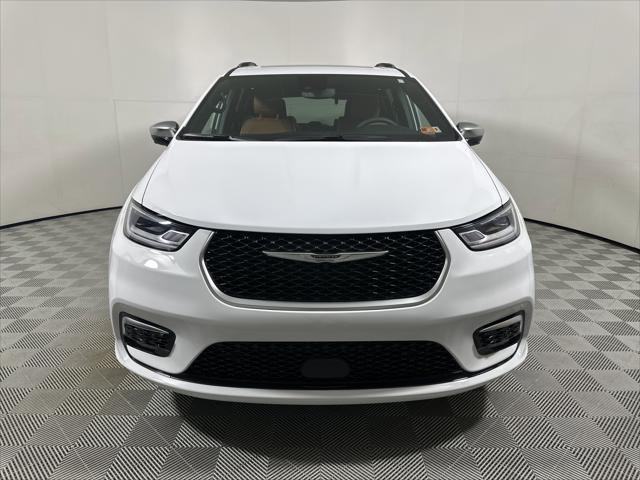 2025 Chrysler Pacifica Pinnacle AWD