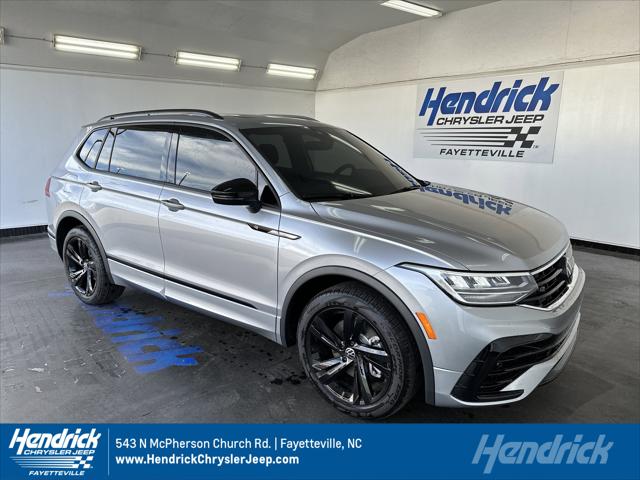 2024 Volkswagen Tiguan 2.0T SE R-Line Black