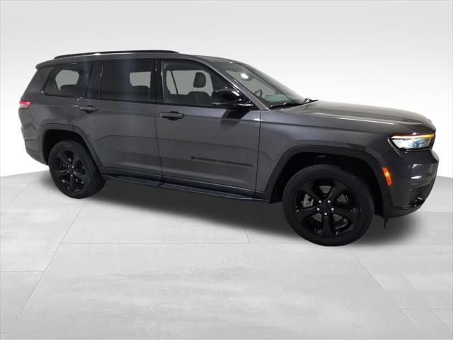 2022 Jeep Grand Cherokee L Altitude 4x4