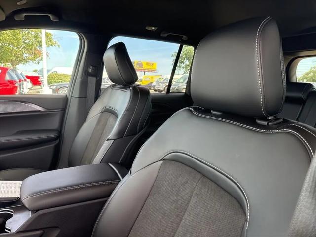 2025 Jeep Grand Cherokee Altitude 4x4