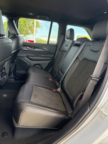 2025 Jeep Grand Cherokee Altitude 4x4