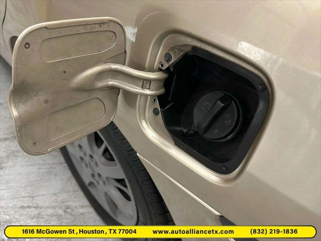 2004 Chevrolet Impala Base