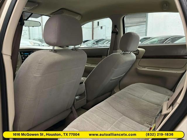 2004 Chevrolet Impala Base