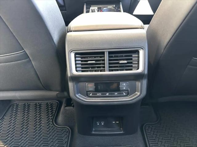 2026 Volkswagen Atlas SEL Premium R-Line
