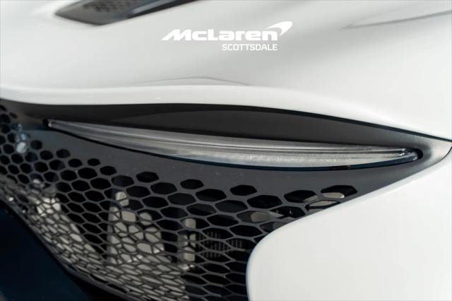 2023 McLaren Artura Performance