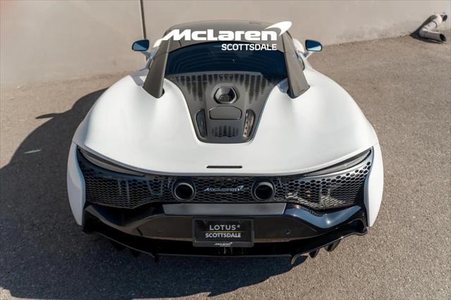 2023 McLaren Artura Performance