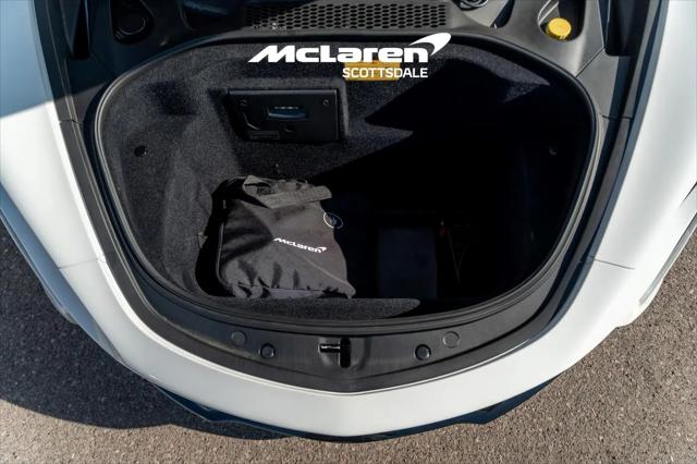 2023 McLaren Artura Performance
