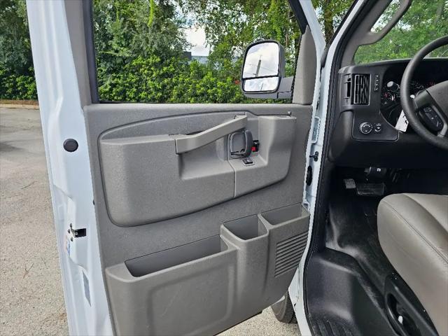 2025 GMC Savana Cargo RWD 2500 Extended Wheelbase Work Van