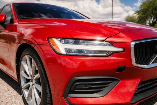 2020 Volvo S60 T6 Momentum