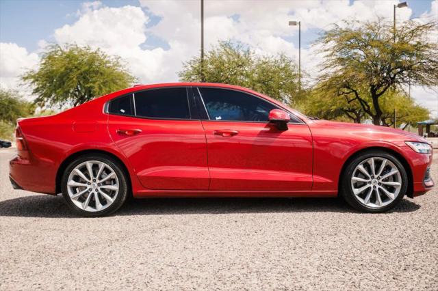 2020 Volvo S60 T6 Momentum