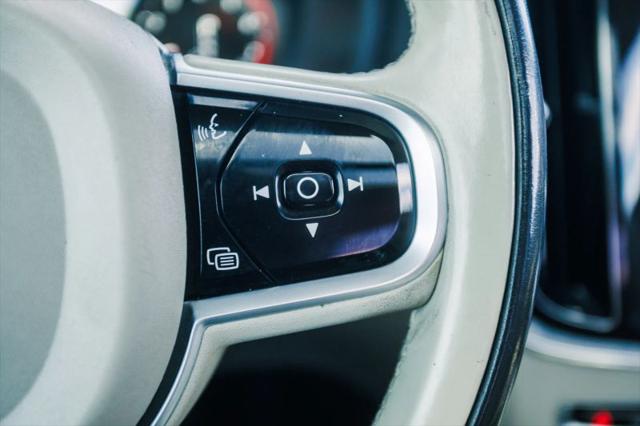 2020 Volvo S60 T6 Momentum