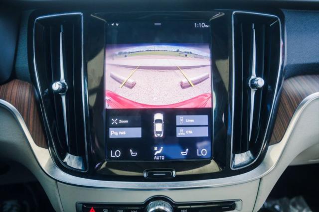 2020 Volvo S60 T6 Momentum