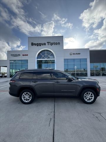 2023 Jeep Grand Cherokee L Laredo 4x2