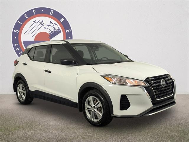 2022 Nissan Kicks S Xtronic CVT