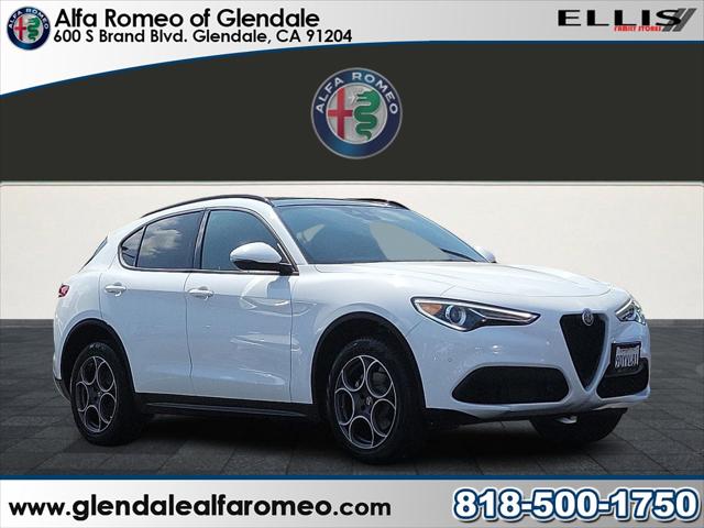 2022 Alfa Romeo Stelvio Sprint 2022 Alfa Romeo Stelvio Sprint
