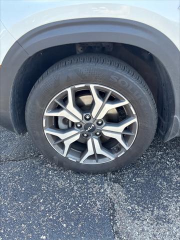 2023 Kia Seltos EX 2023 Kia Seltos EX