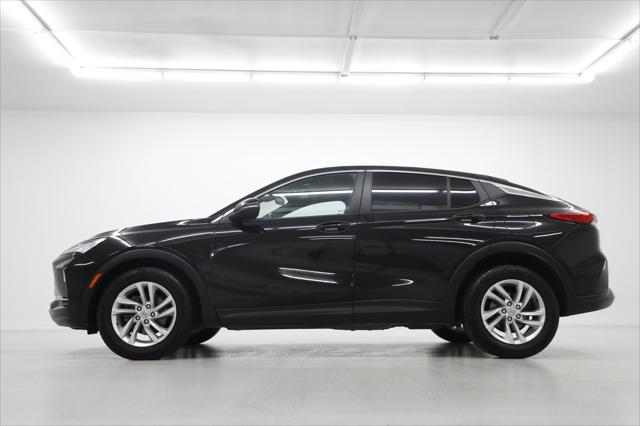 2024 Buick NV Preferred FWD