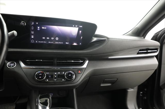 2024 Buick NV Preferred FWD