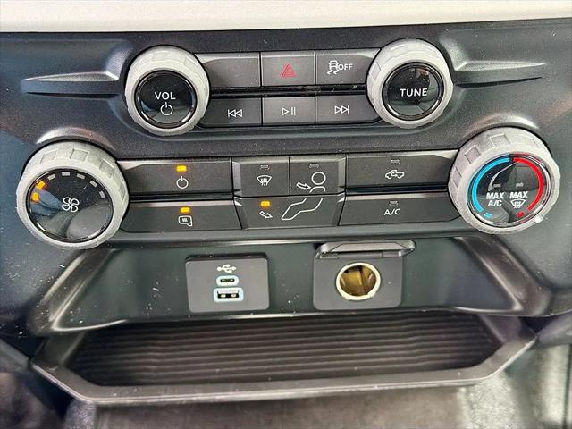 2025 Ford 600 XL
