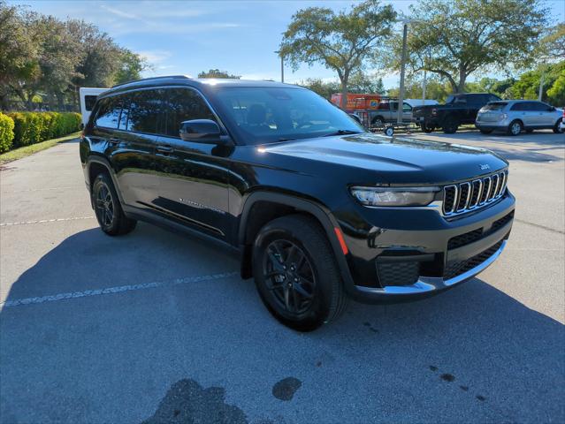 2023 Jeep Grand Cherokee L Laredo 4x4