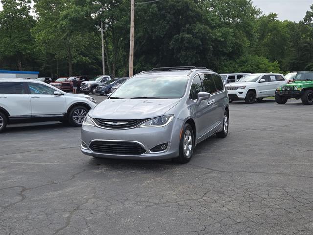 2019 Chrysler Pacifica Hybrid Touring L