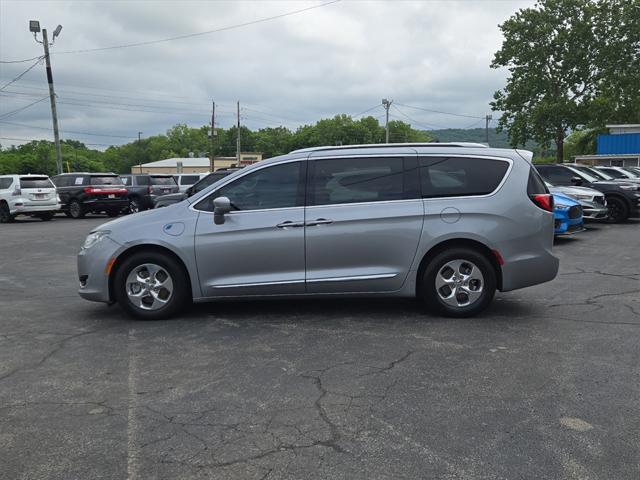 2019 Chrysler Pacifica Hybrid Touring L