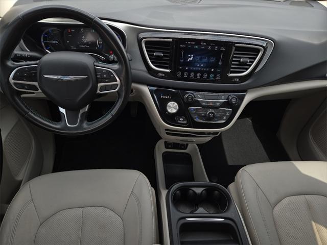 2019 Chrysler Pacifica Hybrid Touring L
