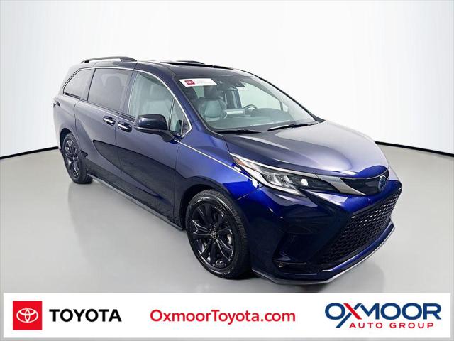 2022 Toyota Sienna XSE 2022 Toyota Sienna XSE