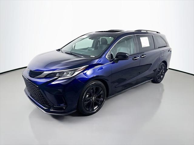 2022 Toyota Sienna XSE 2022 Toyota Sienna XSE