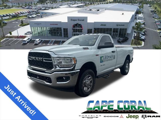 2022 RAM 2500 Tradesman Regular Cab 4x4 8 Box