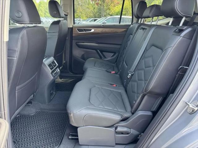 2026 Volkswagen Atlas SE with Technology
