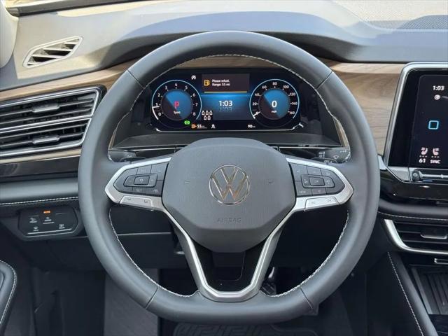 2026 Volkswagen Atlas SE with Technology