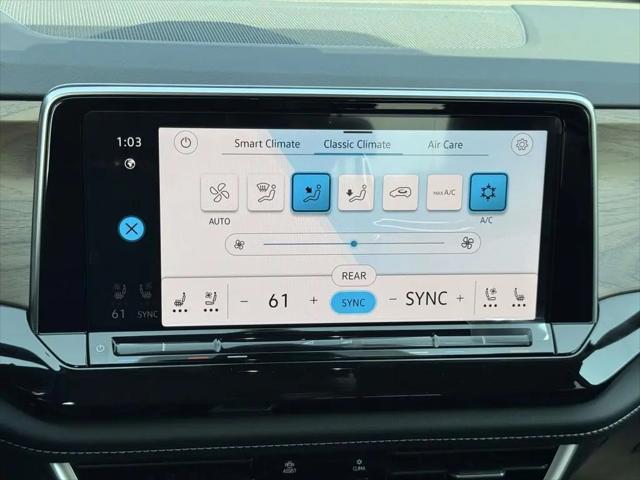 2026 Volkswagen Atlas SE with Technology