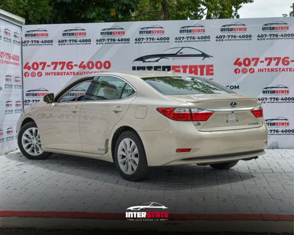 2015 Lexus ES 300h 300h