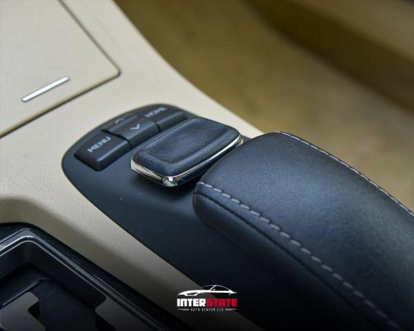 2015 Lexus ES 300h 300h