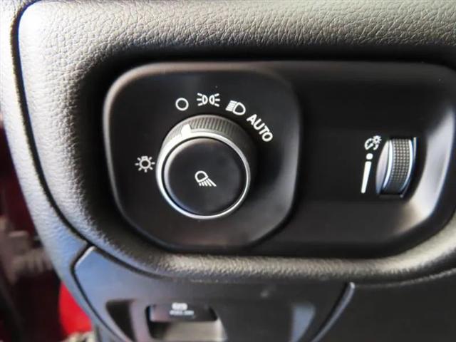 2024 Ram 1500 Laramie Crew Cab 4x2 5'7" Box