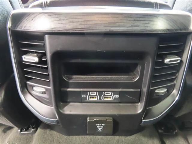 2024 Ram 1500 Laramie Crew Cab 4x2 5'7" Box