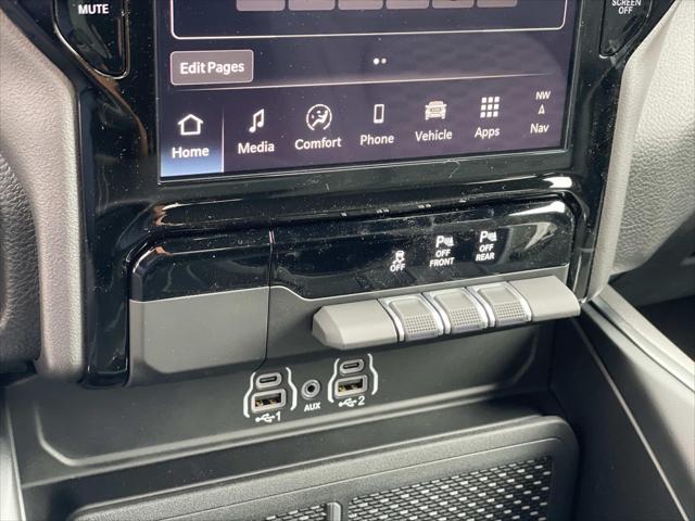 2026 Ram 1500 Big Horn Crew Cab 4x2 57 Box