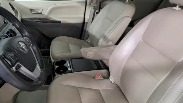 2020 Toyota Sienna XLE