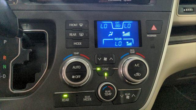2020 Toyota Sienna XLE
