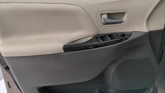 2020 Toyota Sienna XLE