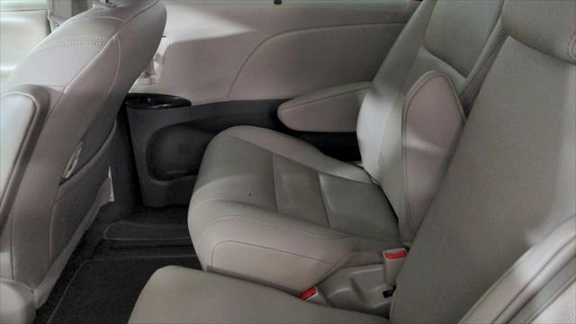 2020 Toyota Sienna XLE