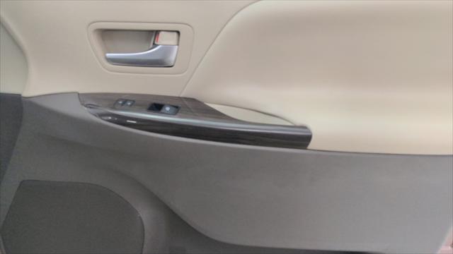 2020 Toyota Sienna XLE