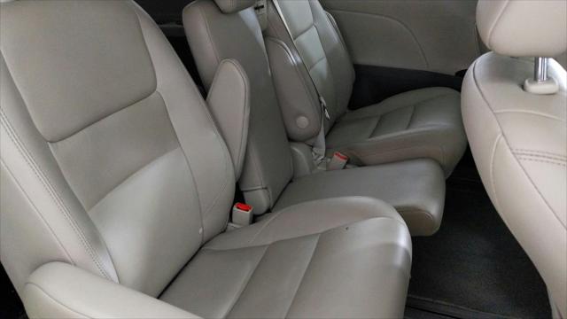 2020 Toyota Sienna XLE
