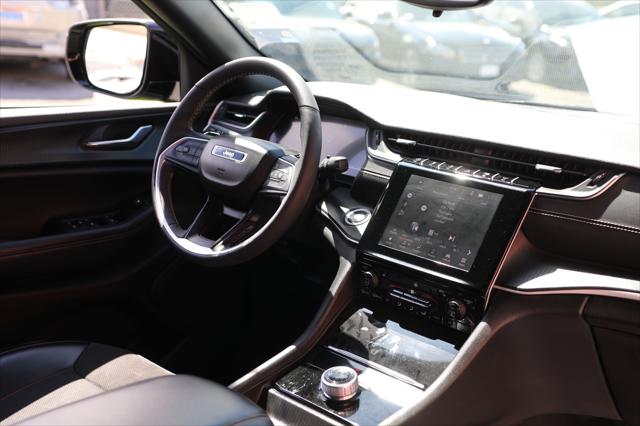 2024 Jeep Grand Cherokee L Altitude 4x4